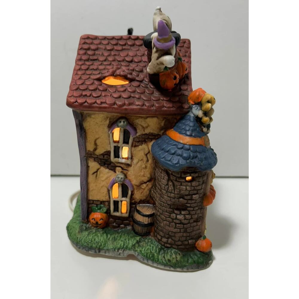SPOOKY HOLLOW Toy Shop Lighted Porcelain Halloween Village Vintage Cord Box - Picture 2 of 6